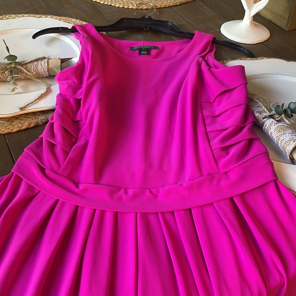 Ralph Lauren dress. Gorgeous!! Worn a few times in excellent preowned condition - Picture 9 of 11